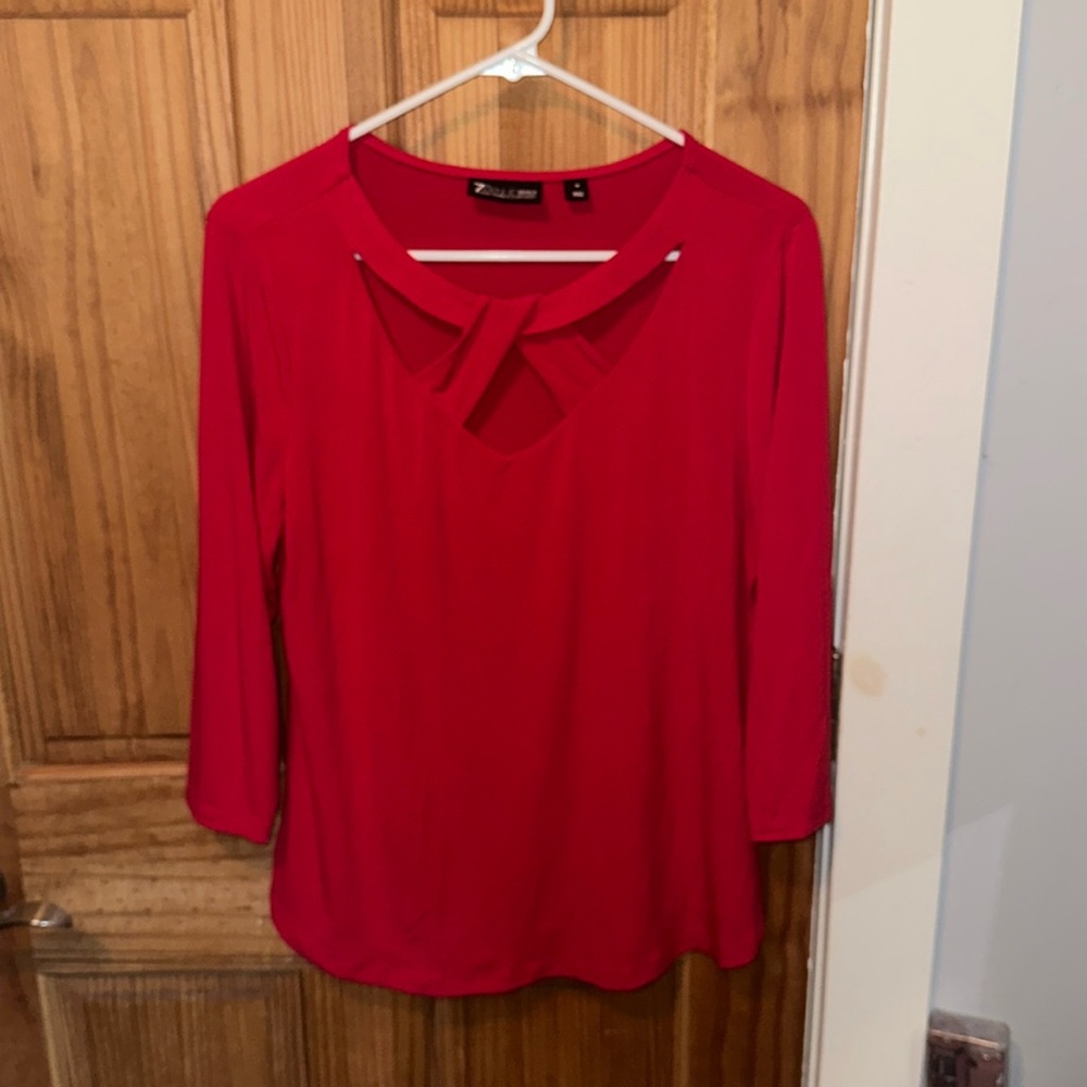 New York & Company V neck top